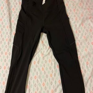 Lululemon pace rival crop 22”